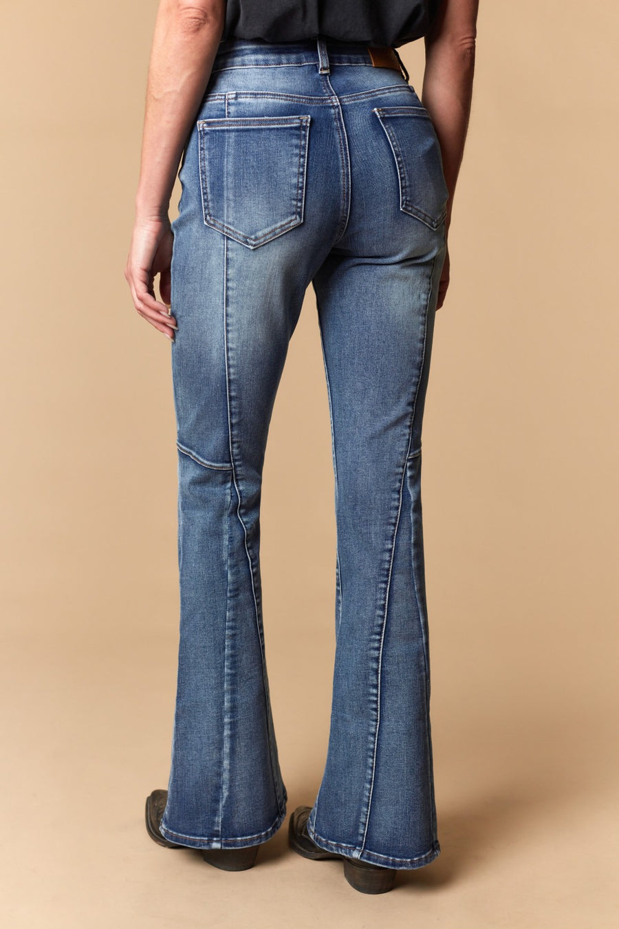 Women's Classic 5-Pocket Flare Jeans