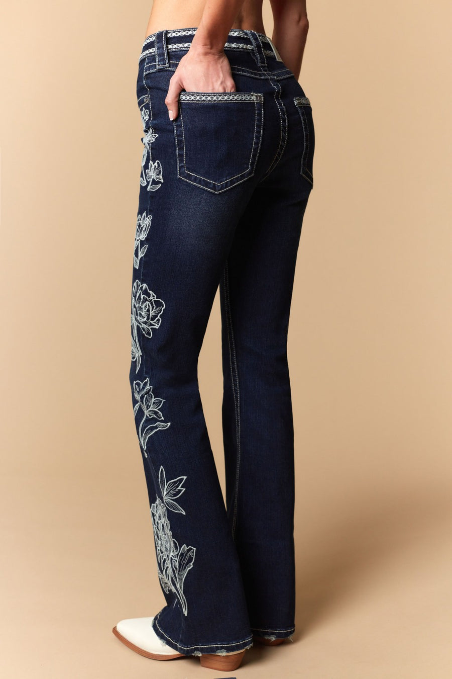 Women's Embroidered Bootcut Jeans